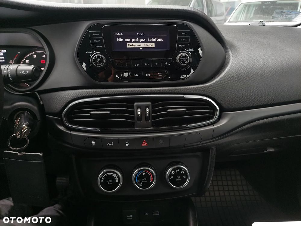 Fiat Tipo 1.4 Classic - 22