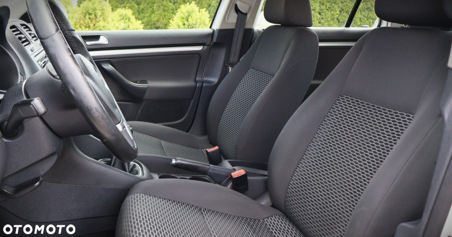 Volkswagen Golf - 12