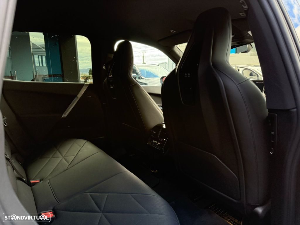 BMW iX xDrive 40 Pack Desportivo - 16