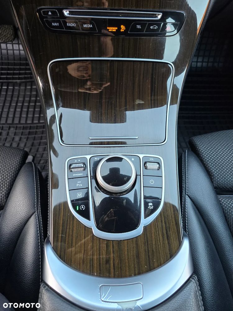 Mercedes-Benz GLC 220 d 4Matic 9G-TRONIC - 17