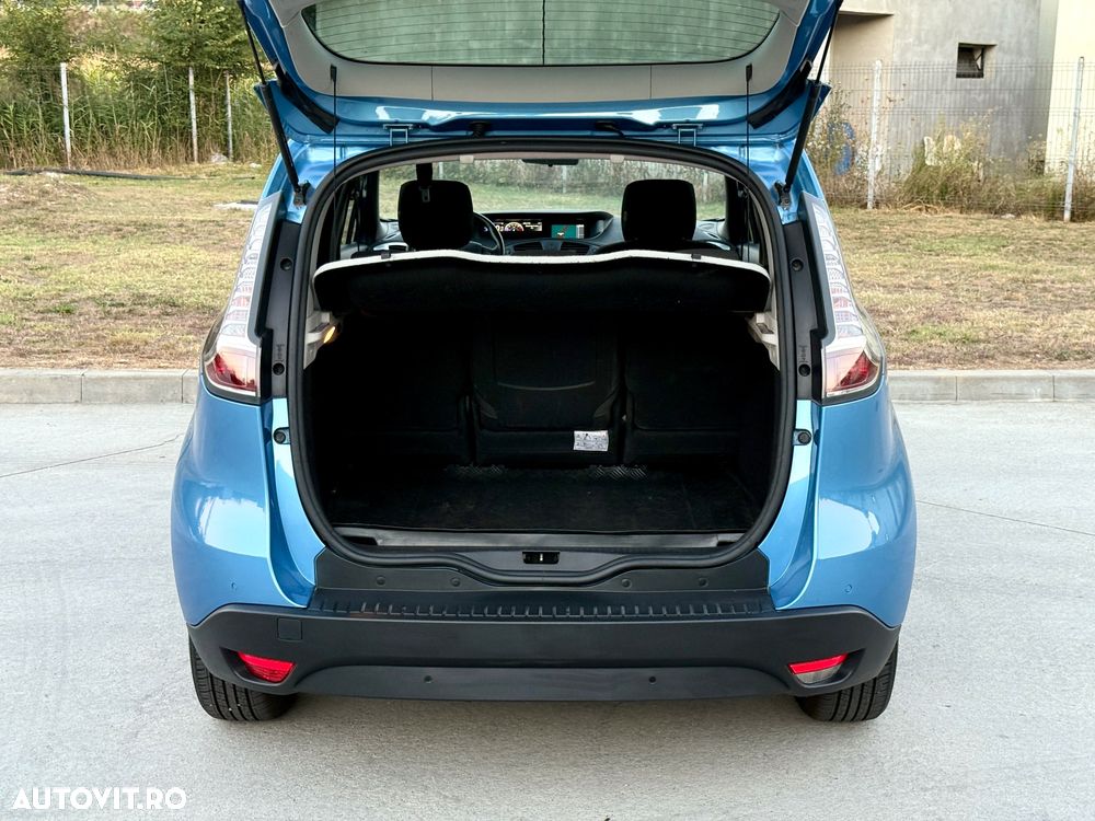 Renault Scenic Xmod 1.6 dCi Privilege - 13