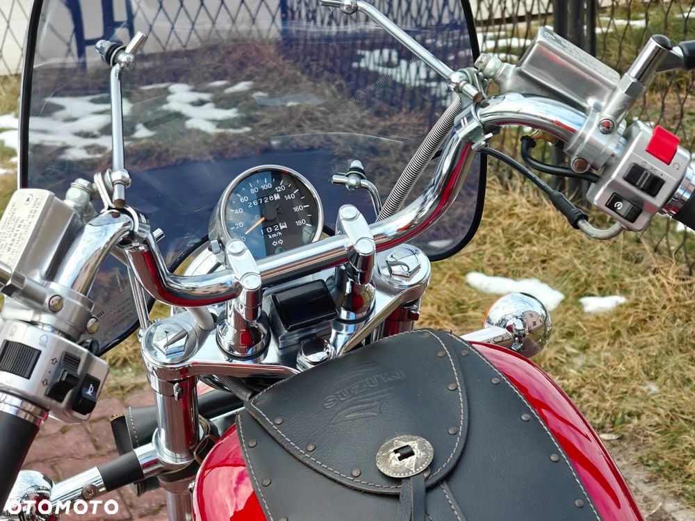 Suzuki Intruder - 30