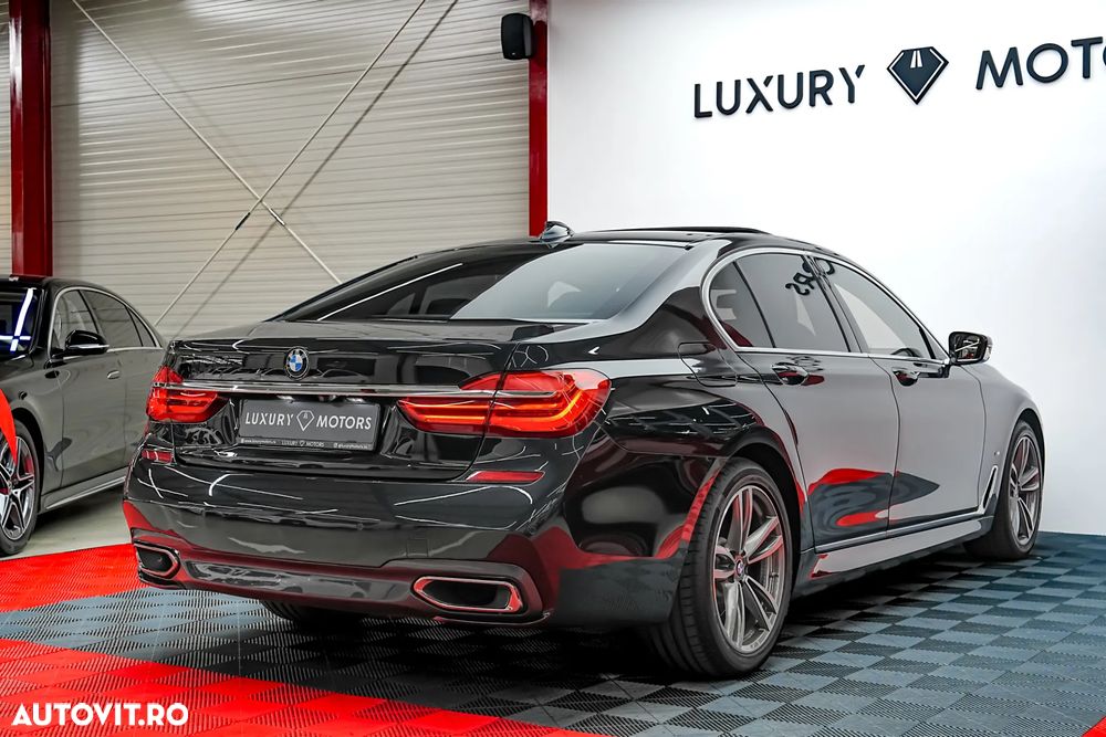 BMW Seria 7 740e iPerformance - 10