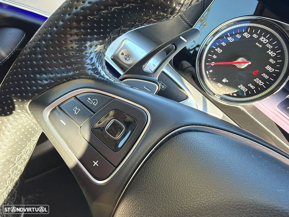 Mercedes-Benz E 220 d Cabrio 4Matic 9G-Tronic AMG Line - 22