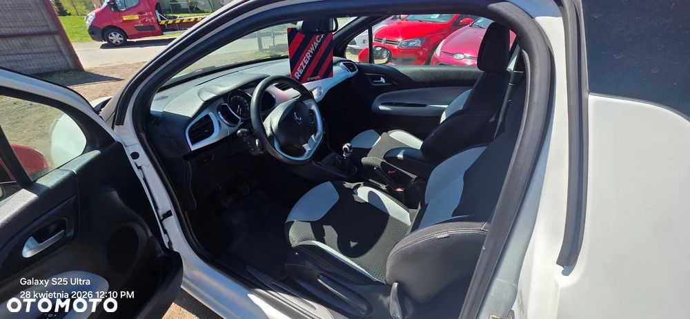 Citroën DS3 PureTech 82 CONNECTED CHIC - 16