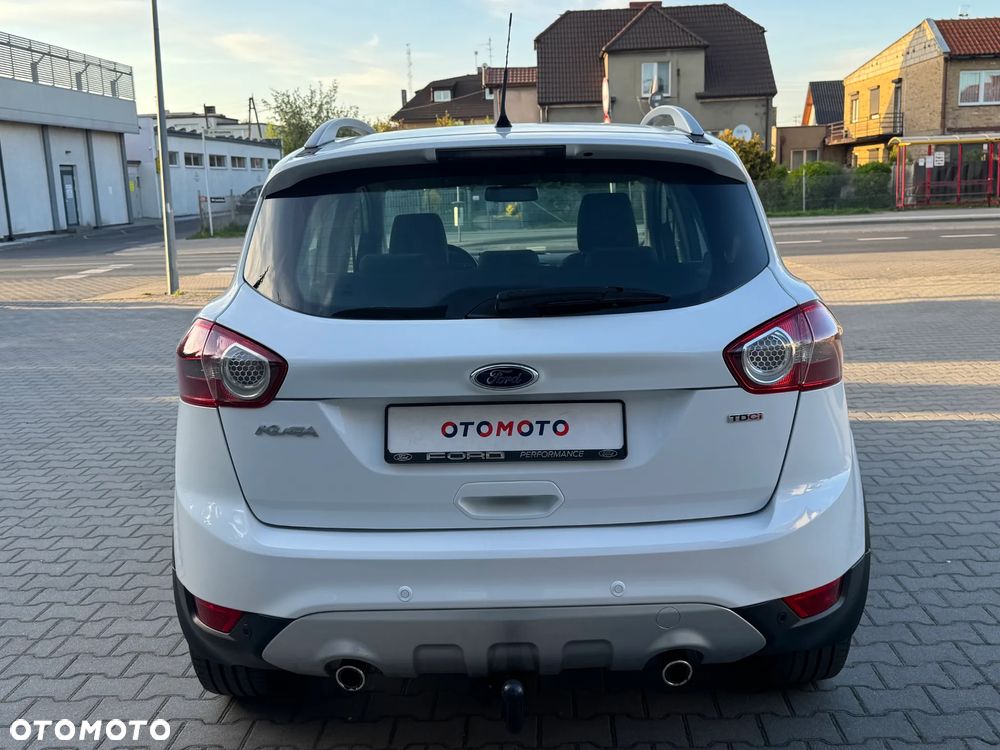 Ford Kuga 2.0 TDCi 4x4 Titanium - 4