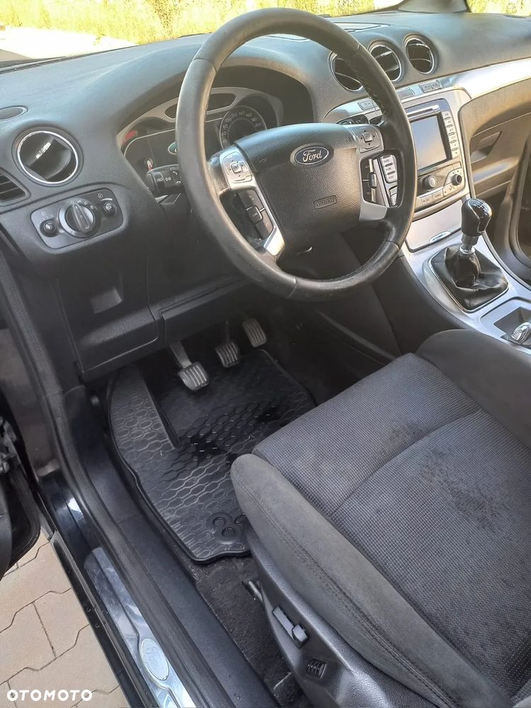Ford S-Max - 27
