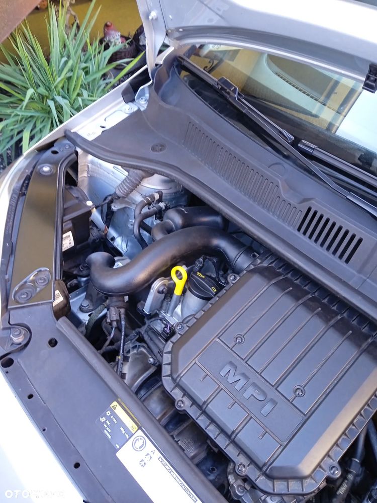 Volkswagen up! 1.0 move - 15