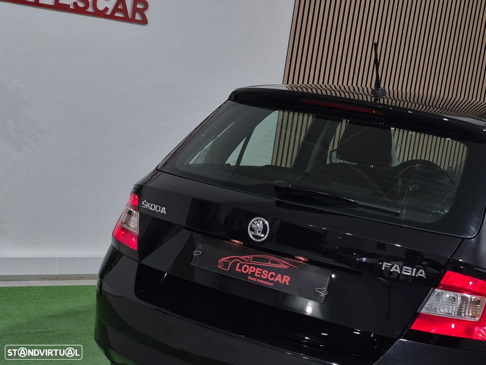 Skoda Fabia 1.0 Style - 6