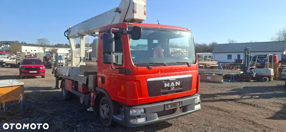 Używany MAN Man Wumag WT 300 Ruthmann podnosnik koszowy 2011 - 109 000 ...