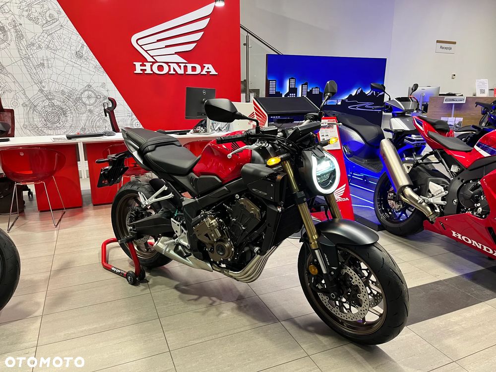 Honda CB - 2