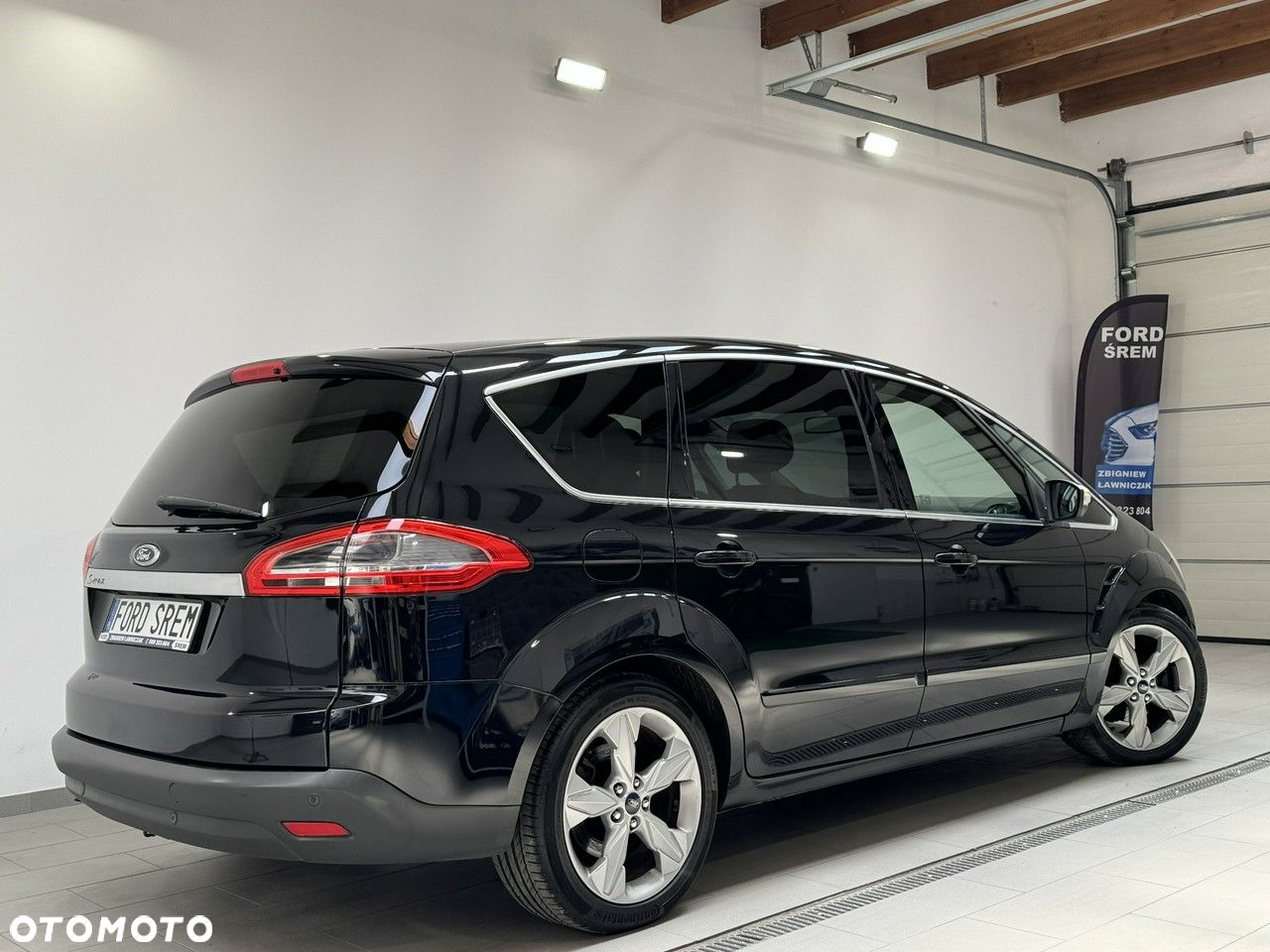 Ford S-Max - 10