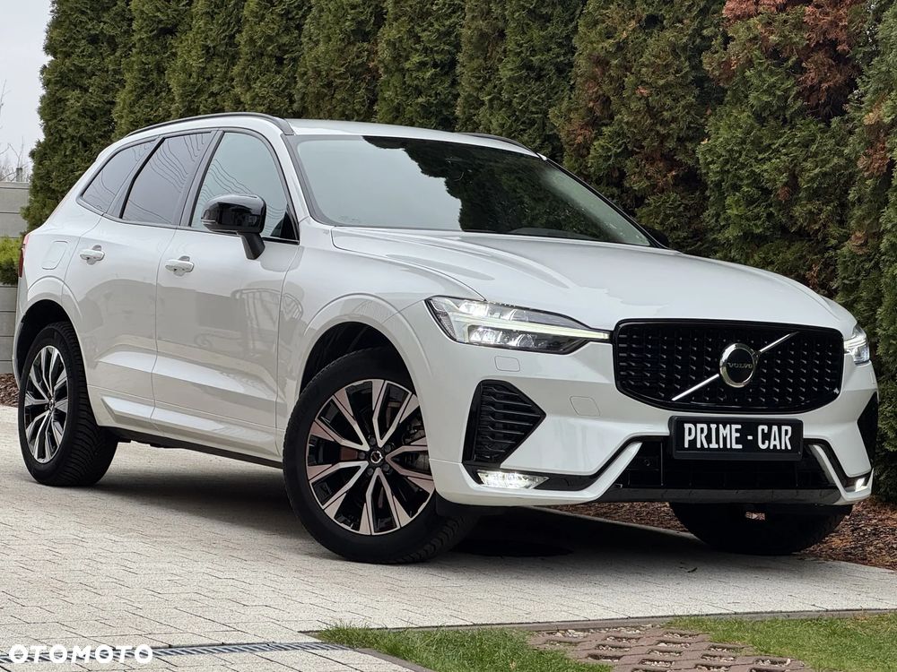 Volvo XC 60 B4 D Plus Dark - 40