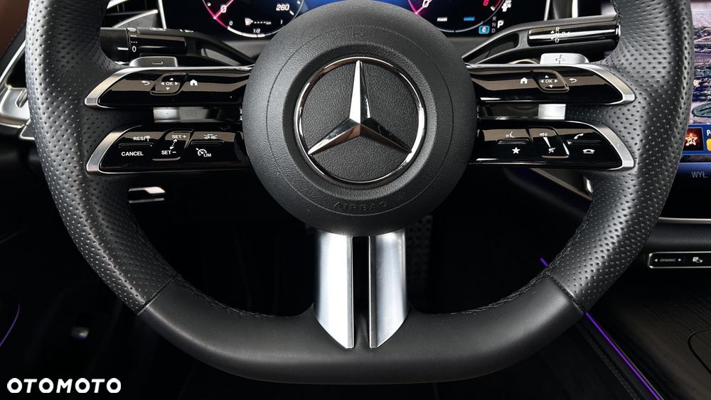 Mercedes-Benz Klasa E 220 d mHEV 4-Matic AMG 9G-Tronic - 16