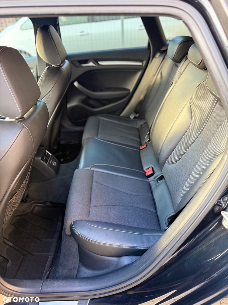 Audi A3 Sportback 1.6 TDI DPF S line Sportpaket - 9