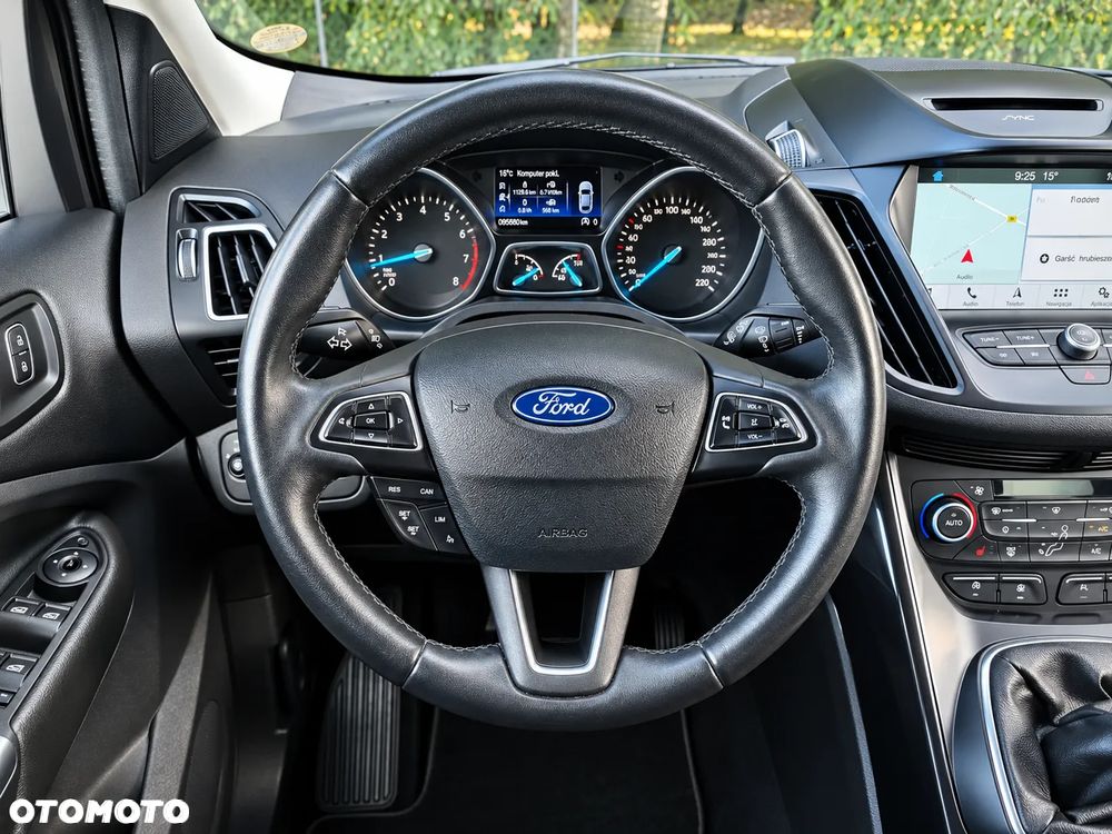 Ford Kuga 1.5 EcoBoost 2x4 Titanium - 9