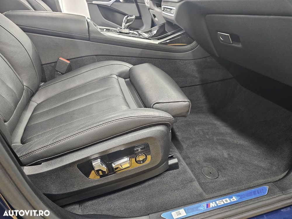 BMW X7 M50d - 8