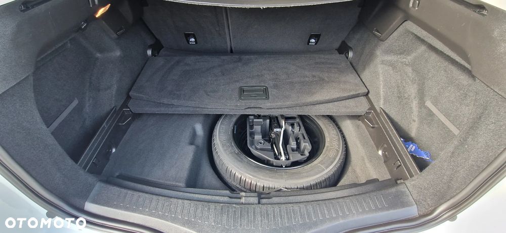 Renault Megane 1.3 TCe FAP Intens - 27