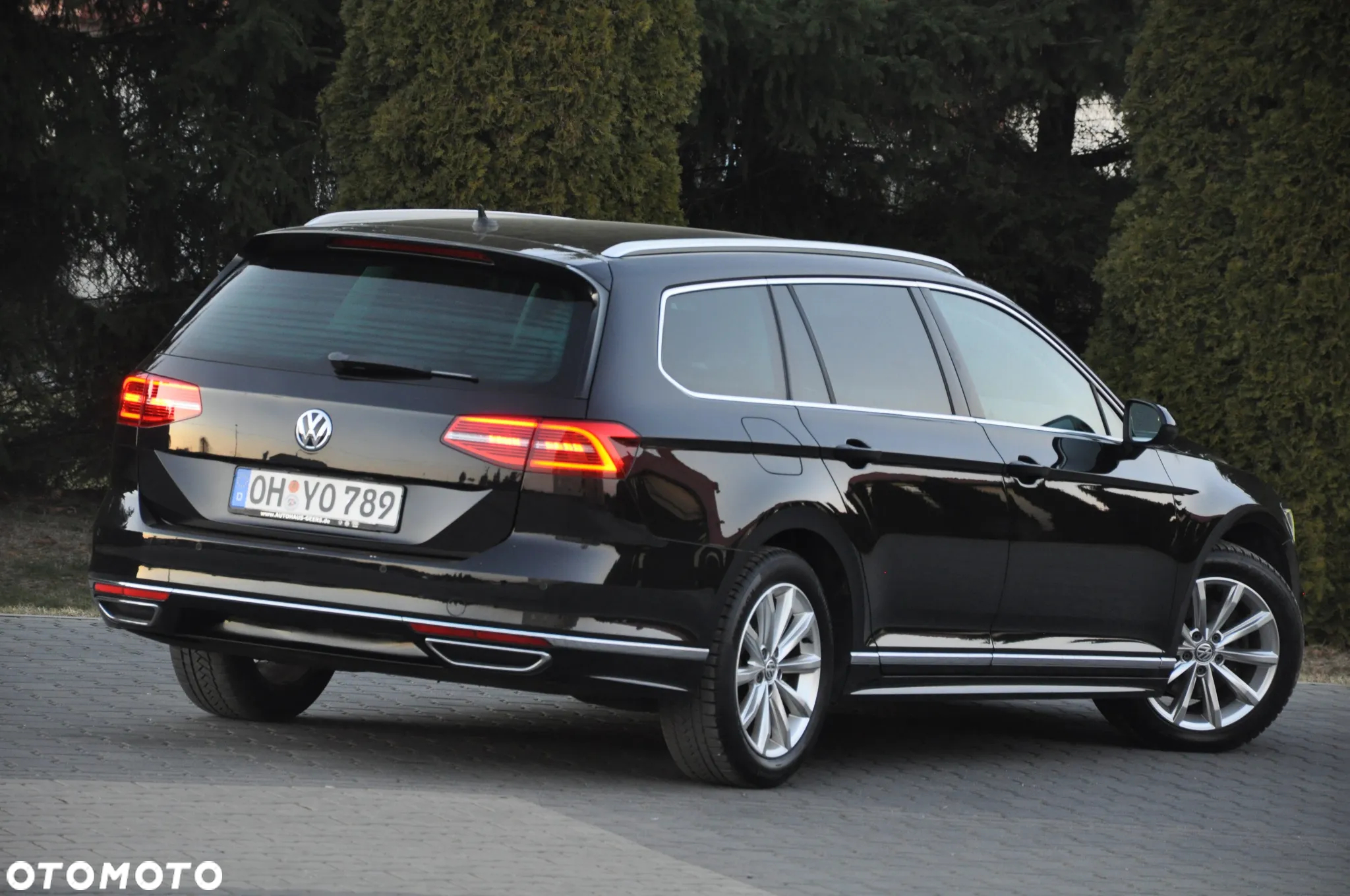 Volkswagen Passat - 14