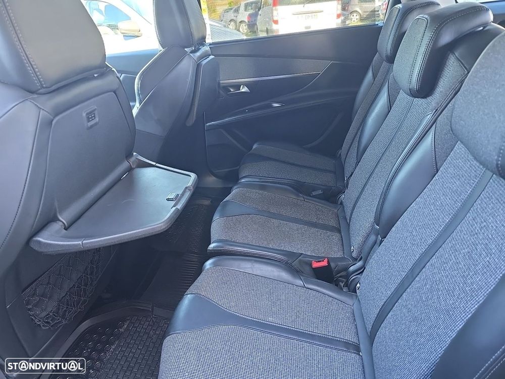 Peugeot 5008 1.5 BlueHDi Allure EAT8 - 13