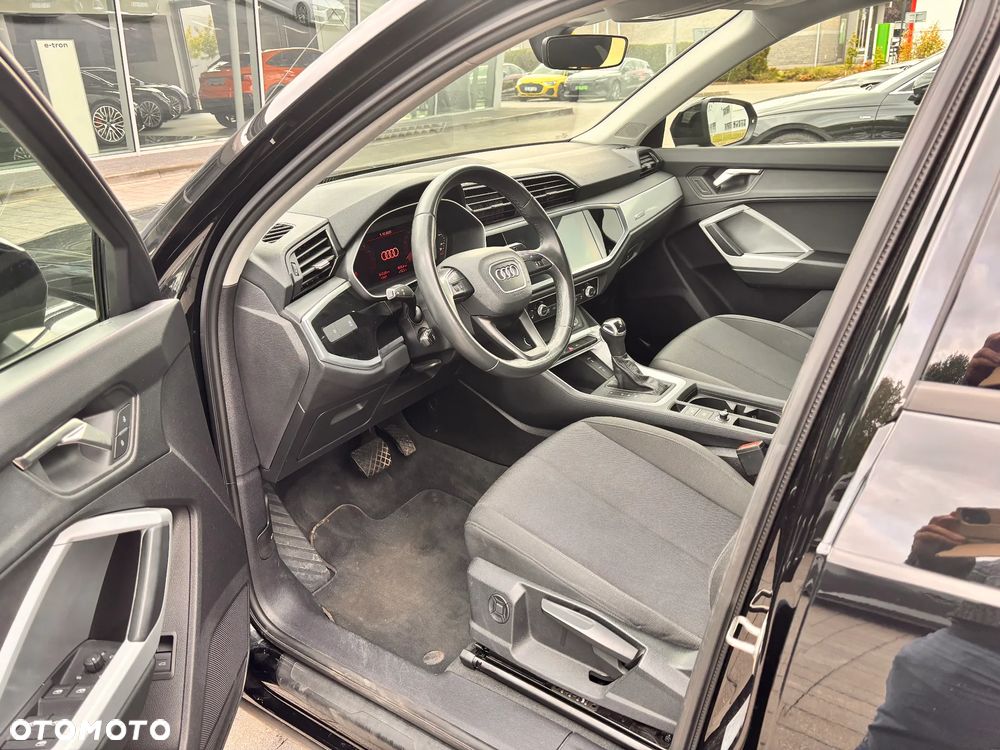 Audi Q3 35 TFSI S tronic - 14