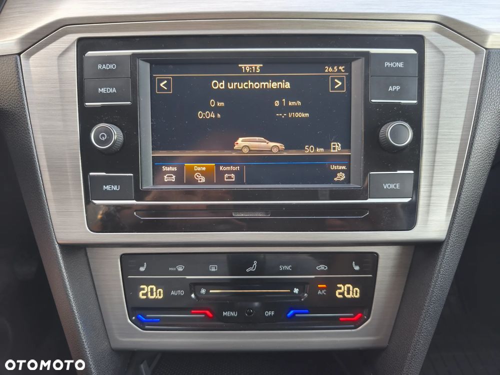 Volkswagen Passat - 17
