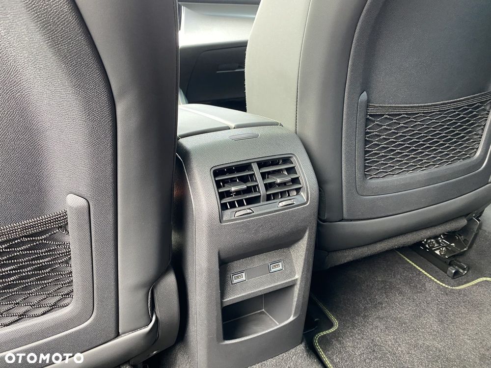 Peugeot 408 1.2 PureTech GT S&S EAT8 - 13