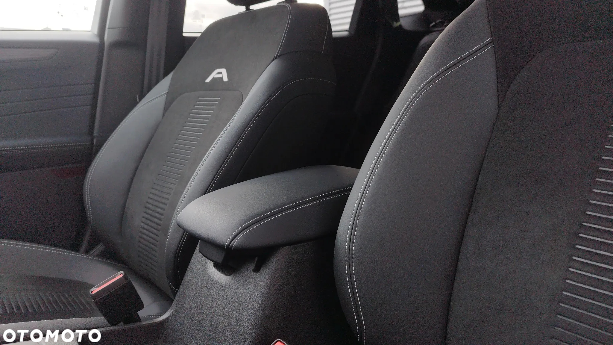 Ford Kuga - 24