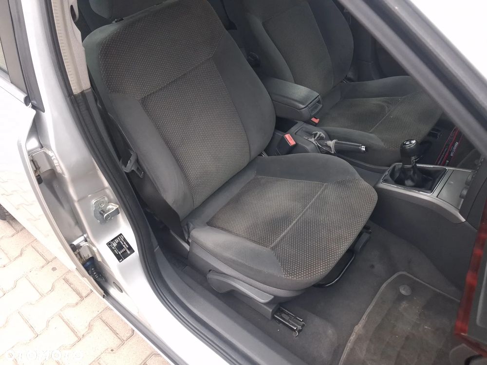 Opel Astra 1.6 Elegance - 11
