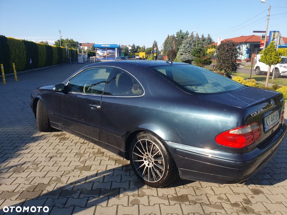 Mercedes-Benz CLK - 2