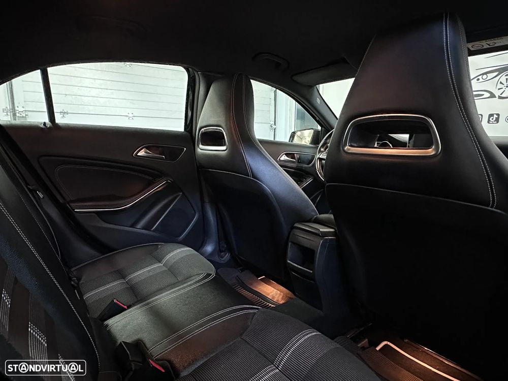 Mercedes-Benz A 180 d Urban - 13