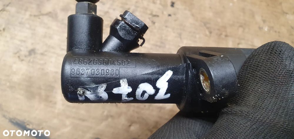 Pompka sprzęgła wysprzęglik Peugeot 307 2.0 HDI 9637030980 - 4