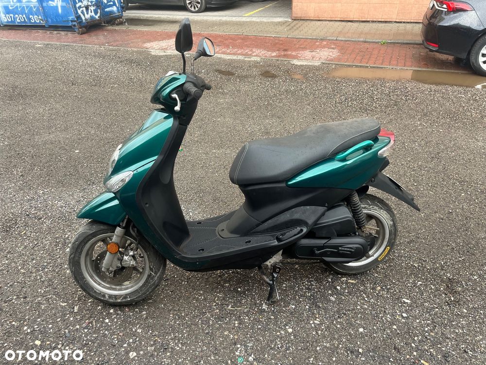 Yamaha Neos - 6