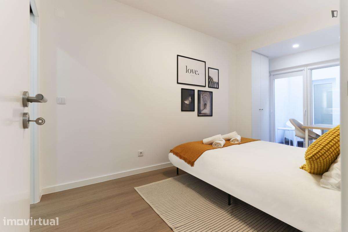 Quarto - localizado em Entrecampos Lisbon - Grande imagem: 3/33