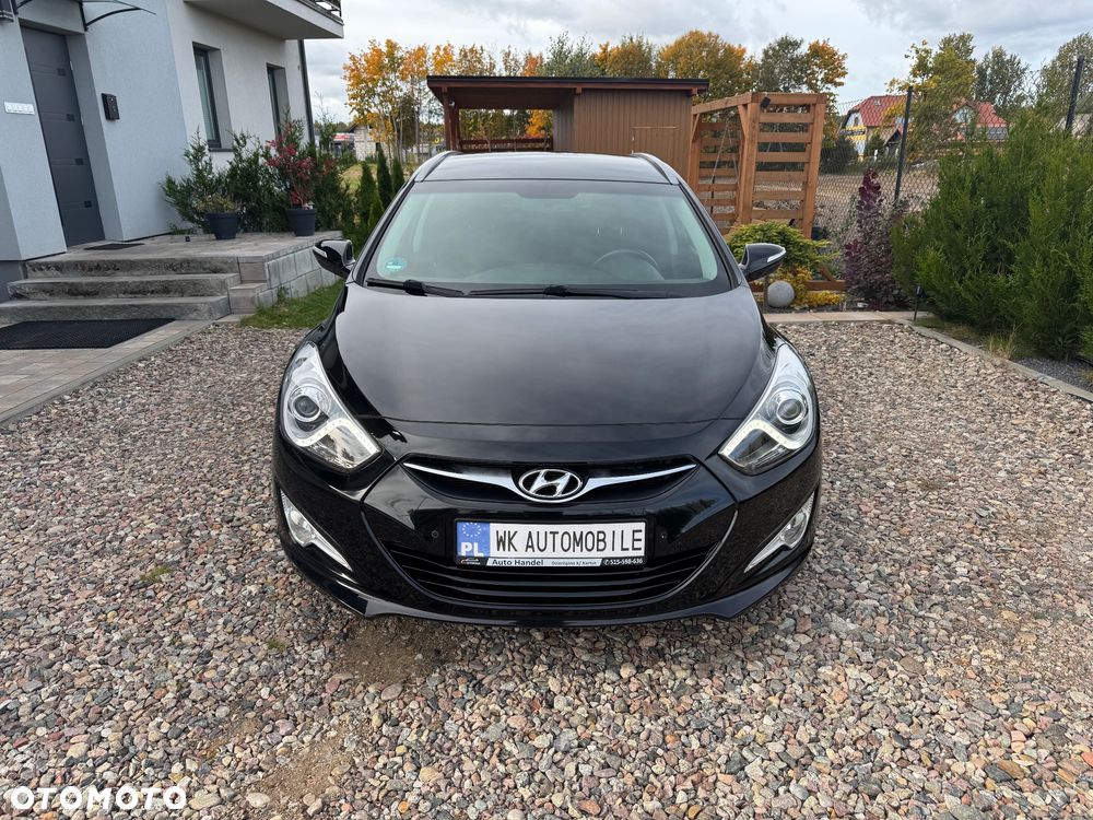 Hyundai i40 Kombi blue 1.6 Family+ - 9