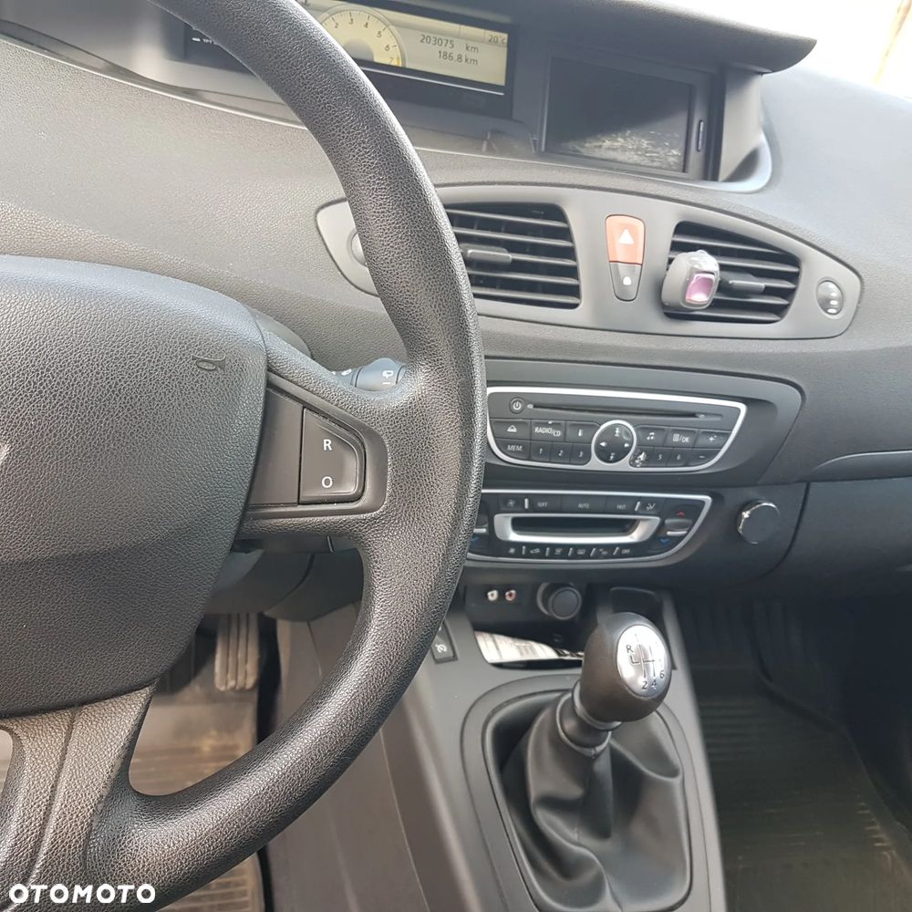 Renault Scenic 1.6 16V 110 Dynamique - 6