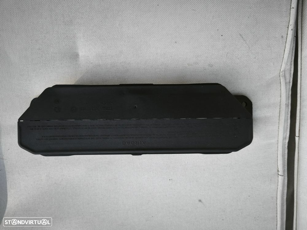 Airbag de joelhos Mercedes classe C w206 - 1