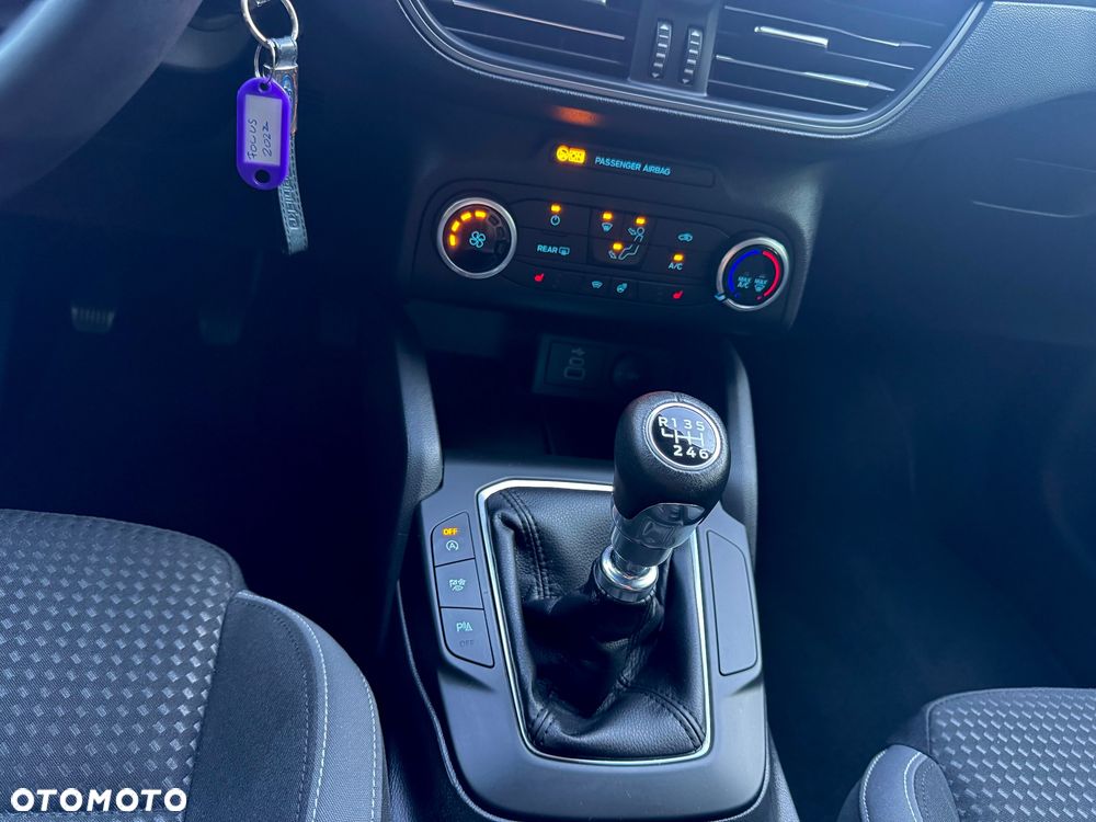 Ford Focus - 26