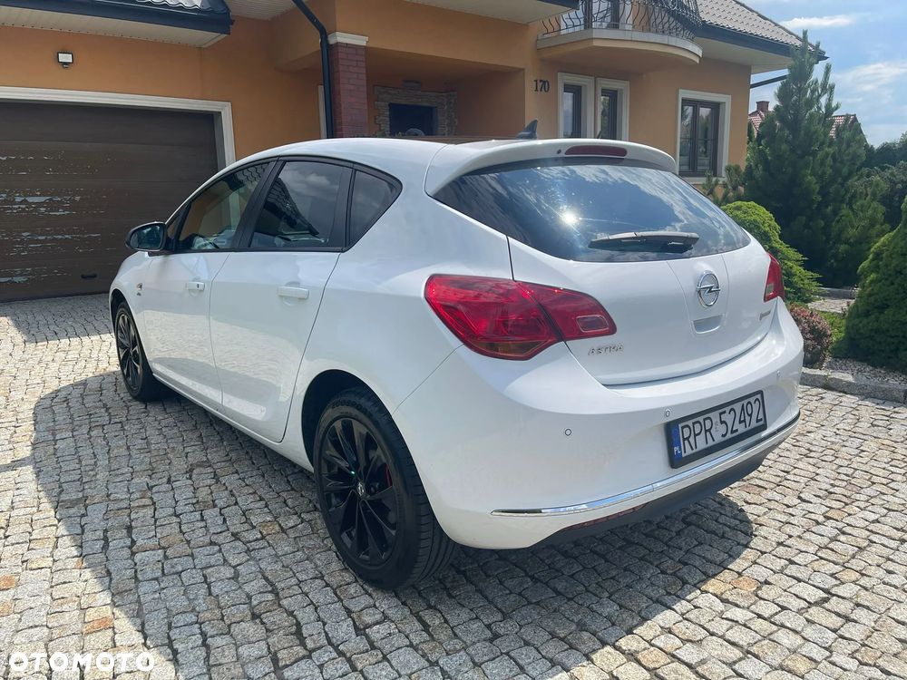 Opel Astra IV 1.4 T Active - 10