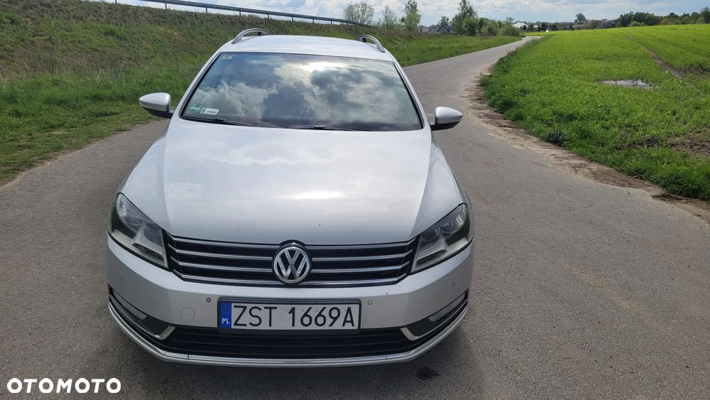 Volkswagen Passat 2.0 TDI Highline - 9