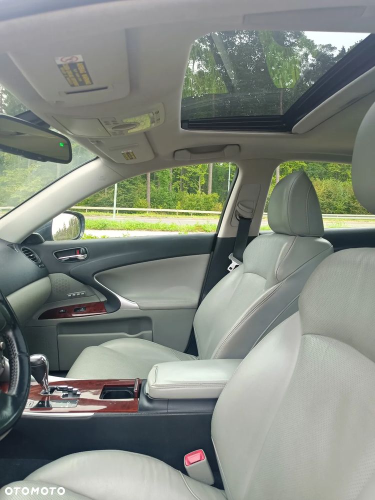 Lexus IS 250 Luxury Line - 15