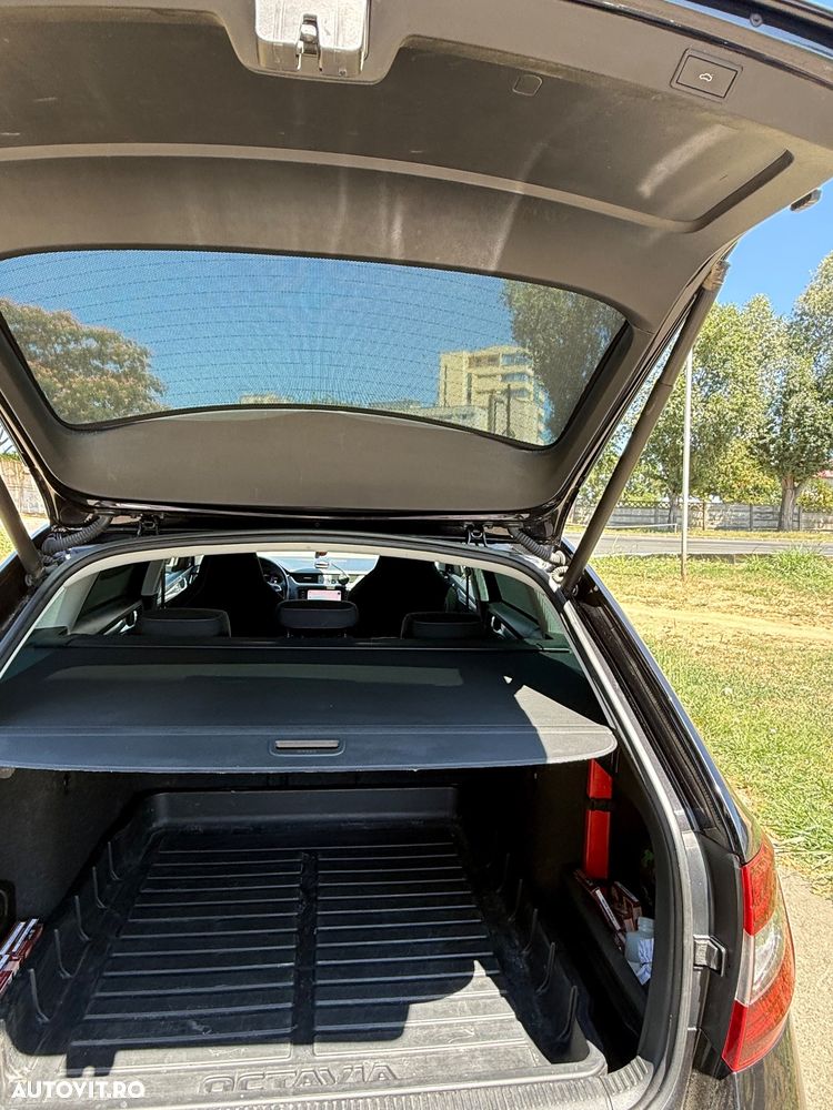 Skoda Octavia 2.0 TDI DSG Selection - 12