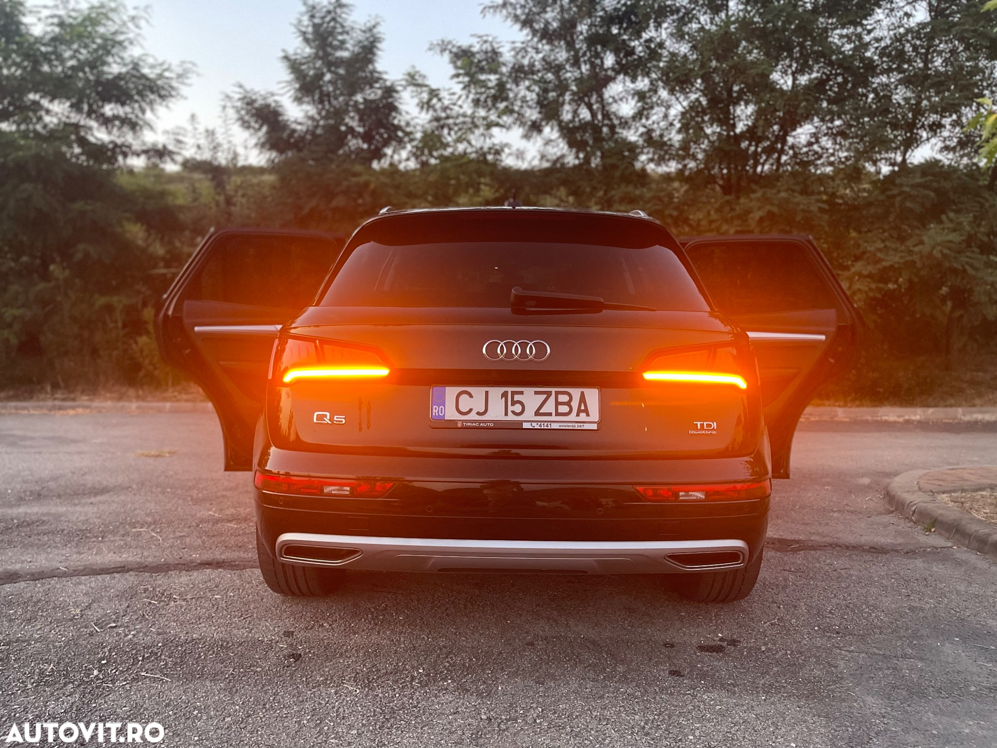 Audi Q5 2.0 40 TDI quattro S tronic Design - 14