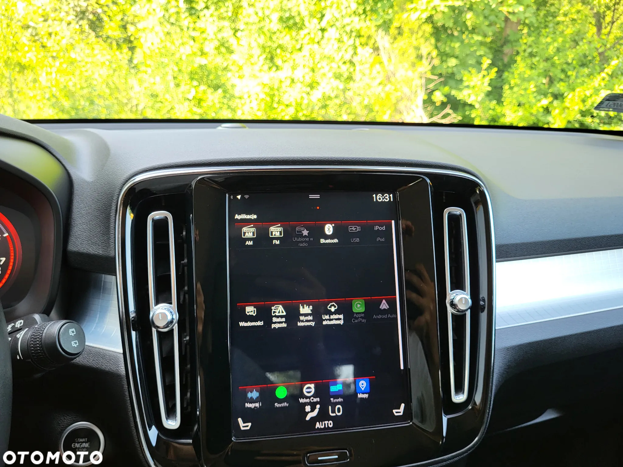 Volvo XC 40 T3 Momentum - 22