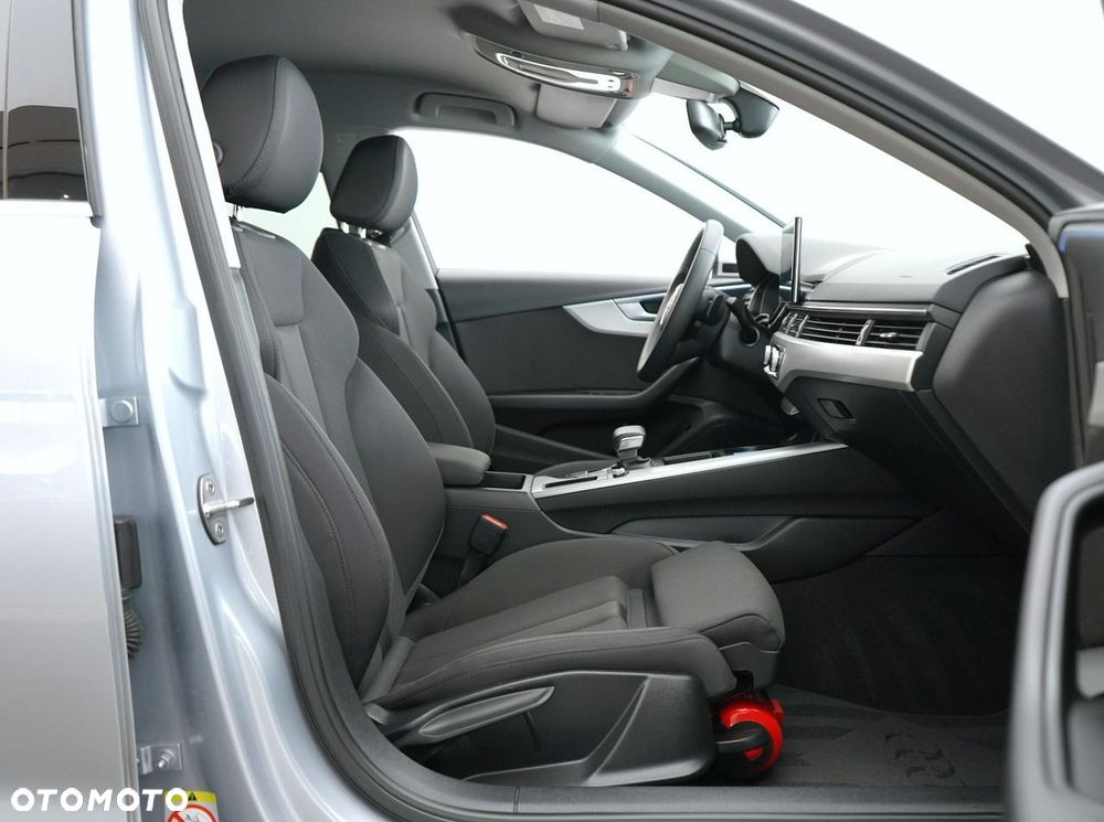 Audi A4 Limousine - 27