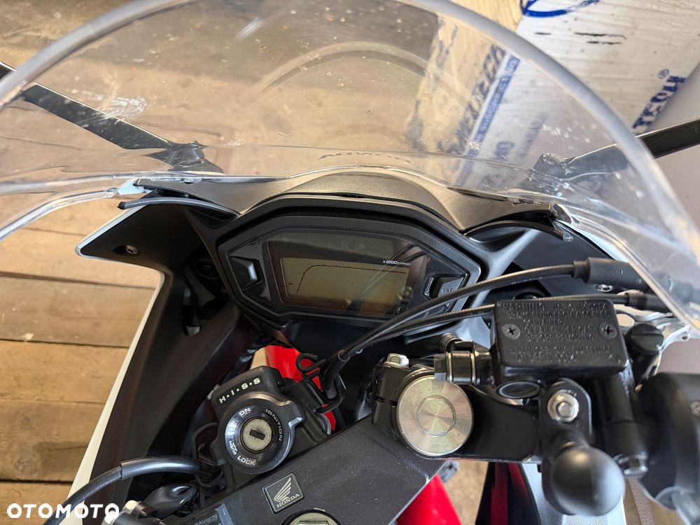 Honda CBR - 4