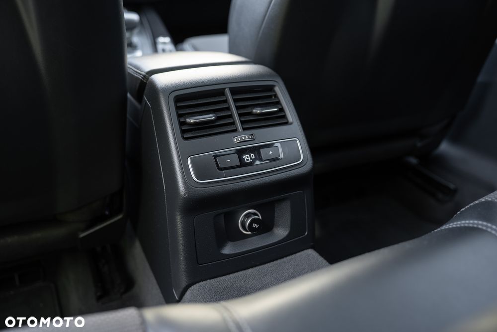 Audi A4 Avant 40 TDI Quattro S Line S tronic - 34