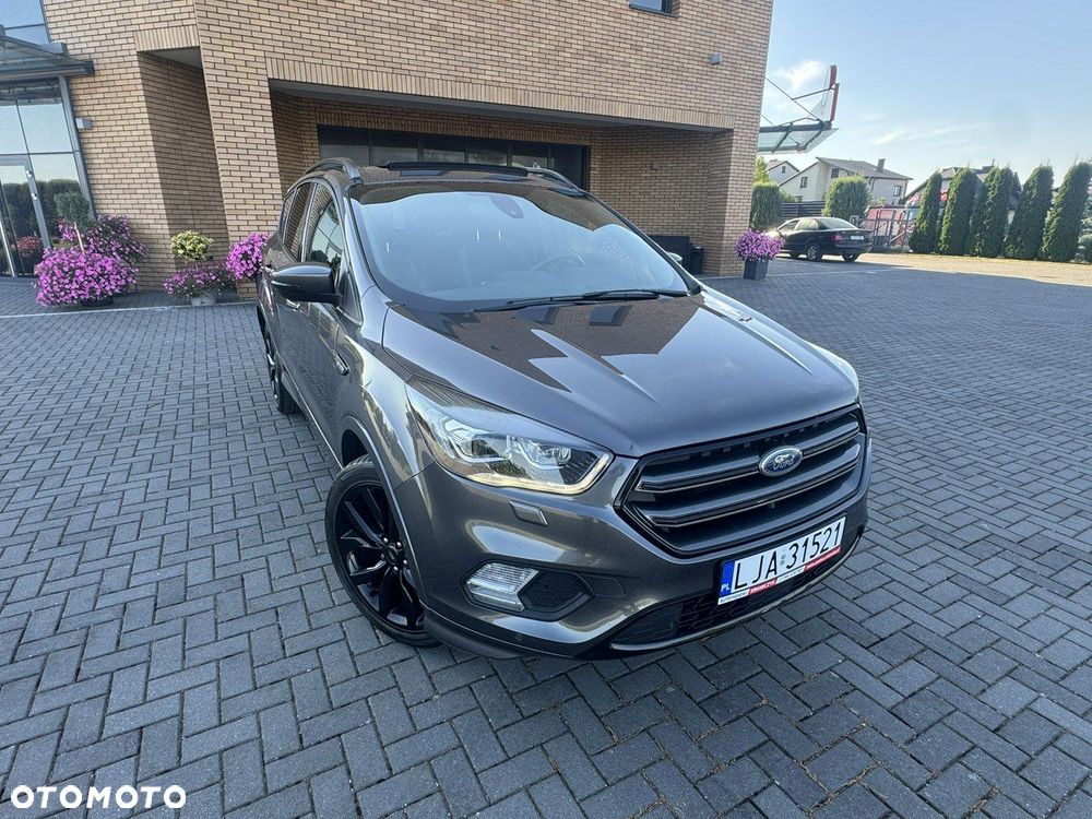 Ford Kuga - 2