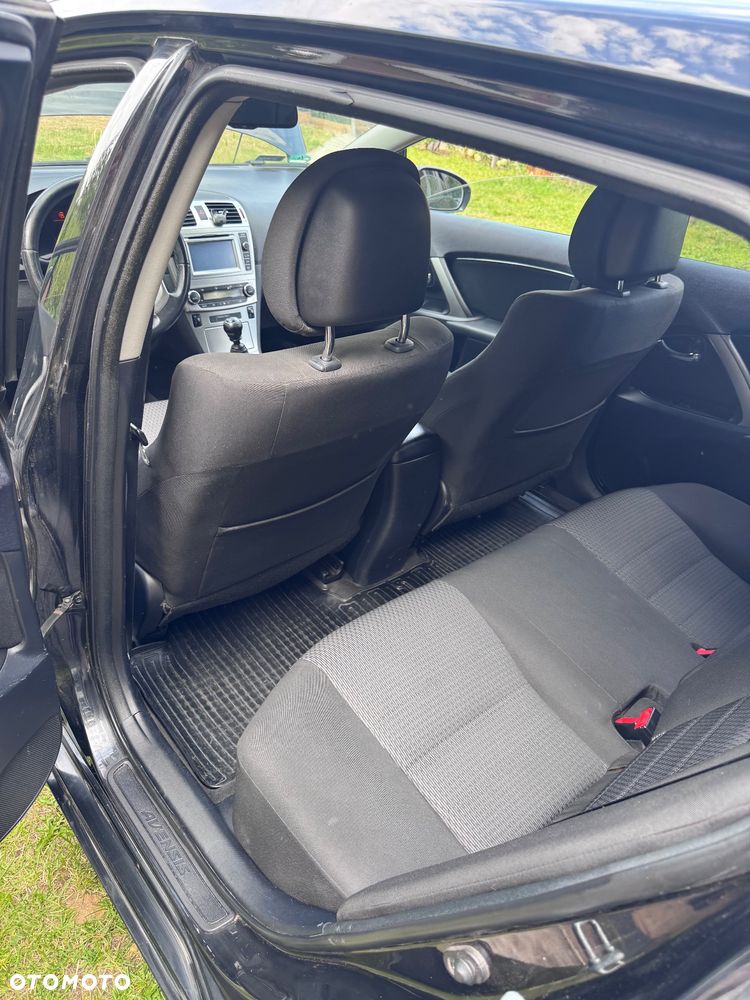 Toyota Avensis 2.0 D-4D Active - 7