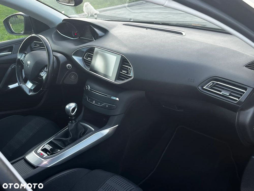 Peugeot 308 BlueHDi FAP 130 Stop & Start Allure Pack - 19